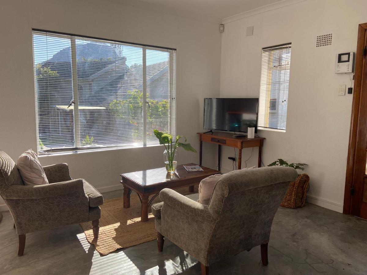 4 On Belmont Avenue Apartment Somerset West Exterior photo