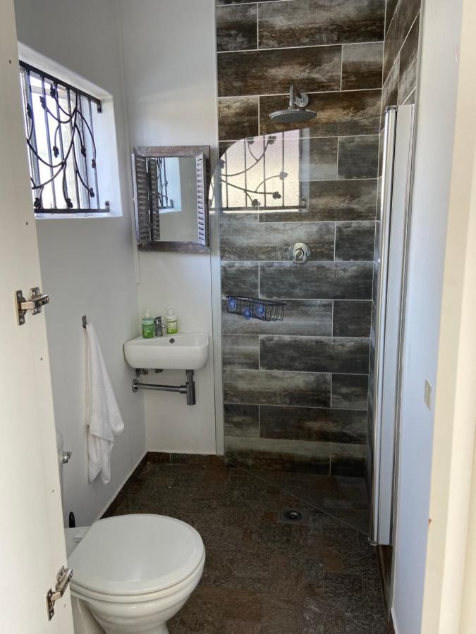 4 On Belmont Avenue Apartment Somerset West Exterior photo